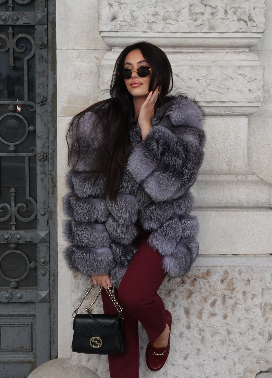 Glam Square - Silver fox