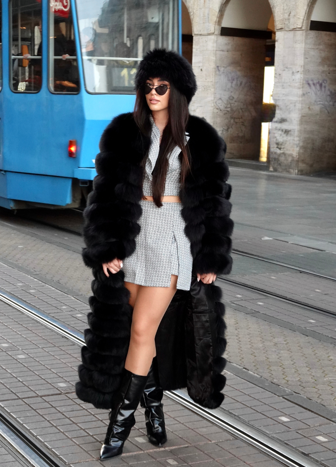 Alternative view of Krznena bunda - Long Posh